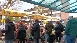 Foto van Bosplein bruist met Buurtfeest voor jong en oud